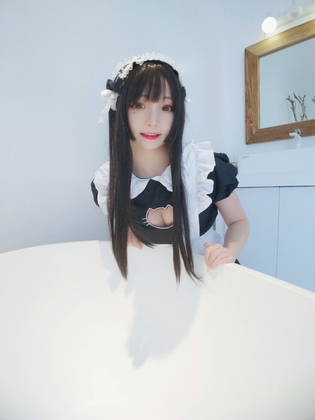 [网红Coser] Furukawa kagura "Black and White Maid"