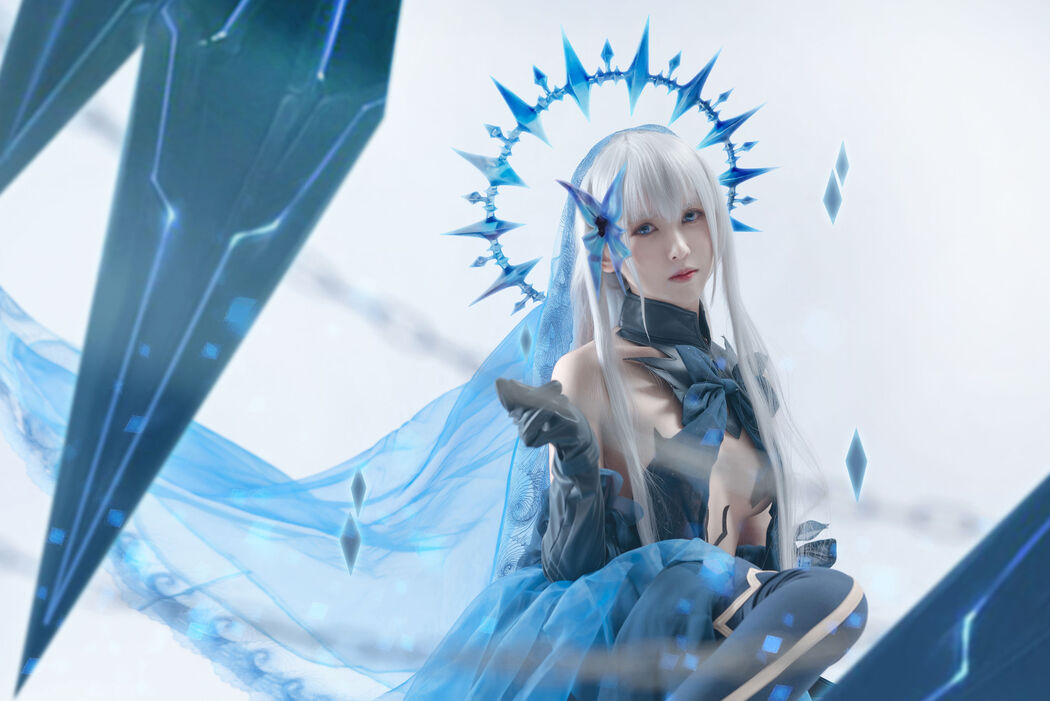 Coser Eel Fei Er "Crazy Three Series Origami"