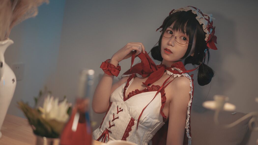 [网红Coser] Monthly su "Little Red Riding Hood"