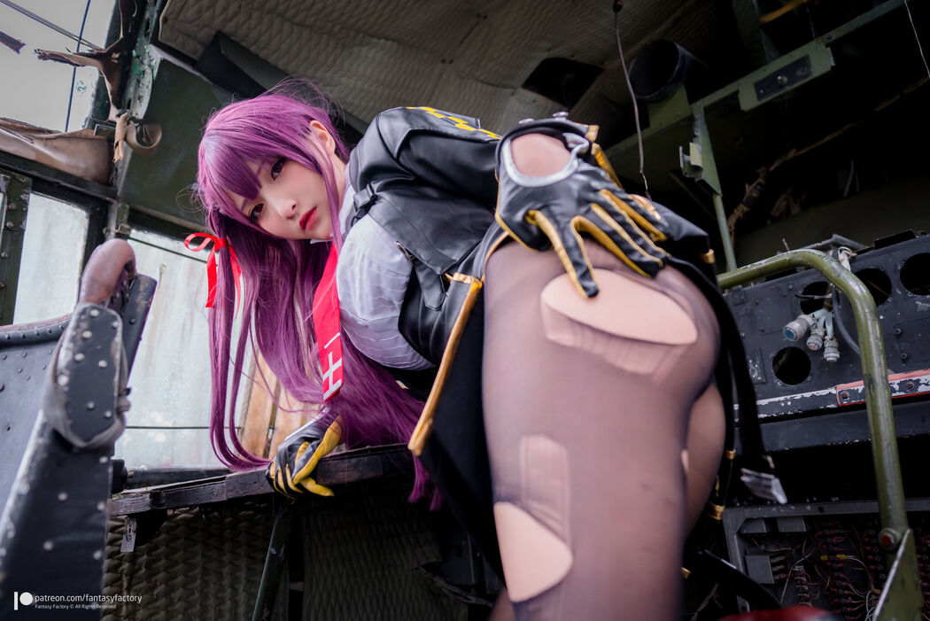 COSER Xiaoding "Black Silk + Vinyl + Female Killer" [Fantasy Factory]