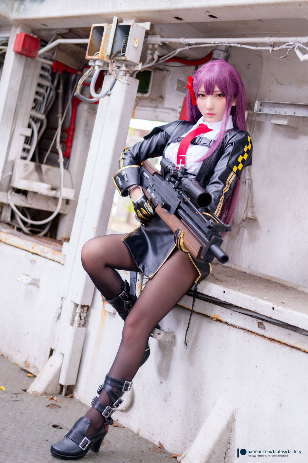 COSER Xiaoding "Black Silk + Vinyl + Female Killer" [Fantasy Factory]
