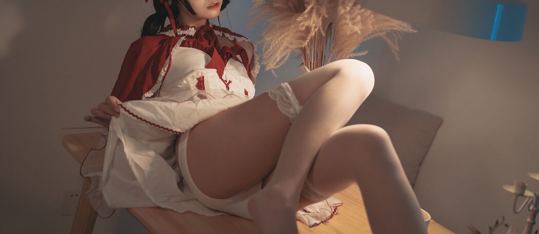 [网红Coser] Monthly su "Little Red Riding Hood"