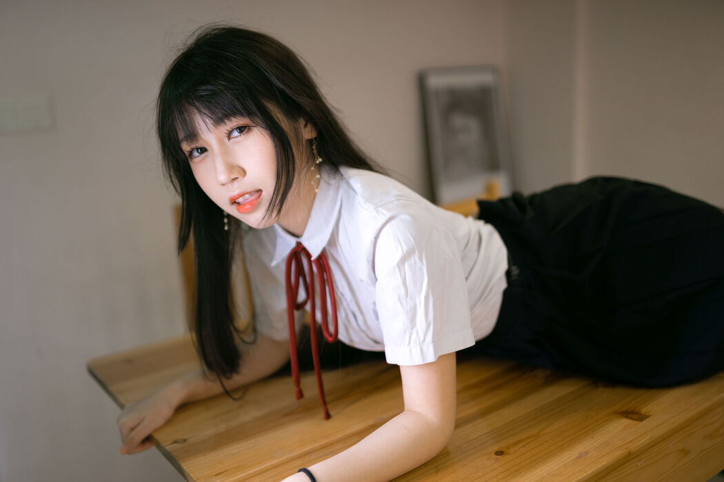 [Welfare COS] Weibo Popular Coser Do Not Stay Cat - School Uniform JK