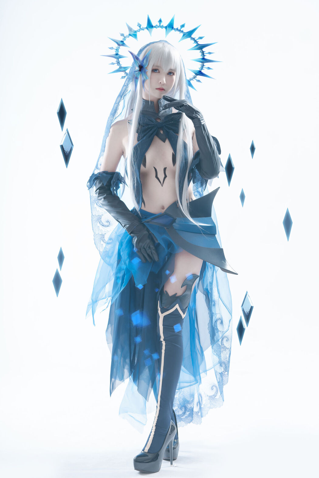 Coser Eel Fei Er "Crazy Three Series Origami"