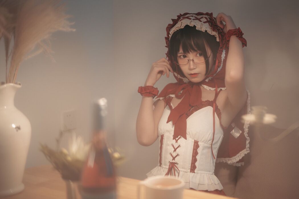 [网红Coser] Monthly su "Little Red Riding Hood"