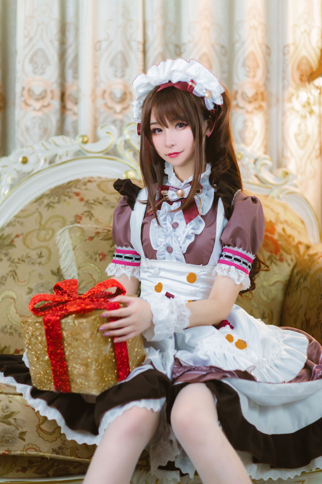 Coser Pinyin Pinqiqi "The Maid of the Moon"
