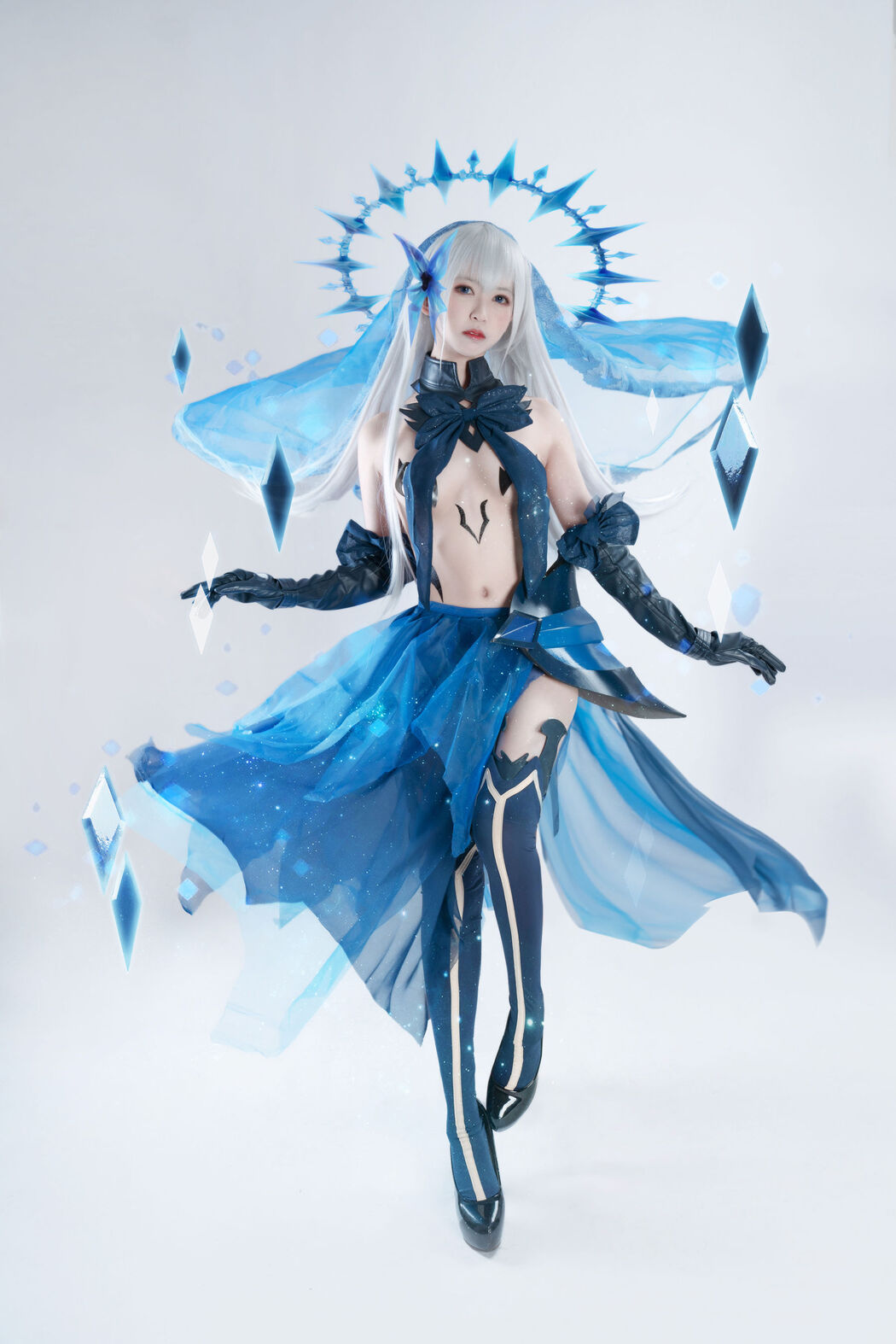 Coser Eel Fei Er "Crazy Three Series Origami" Cover Photo