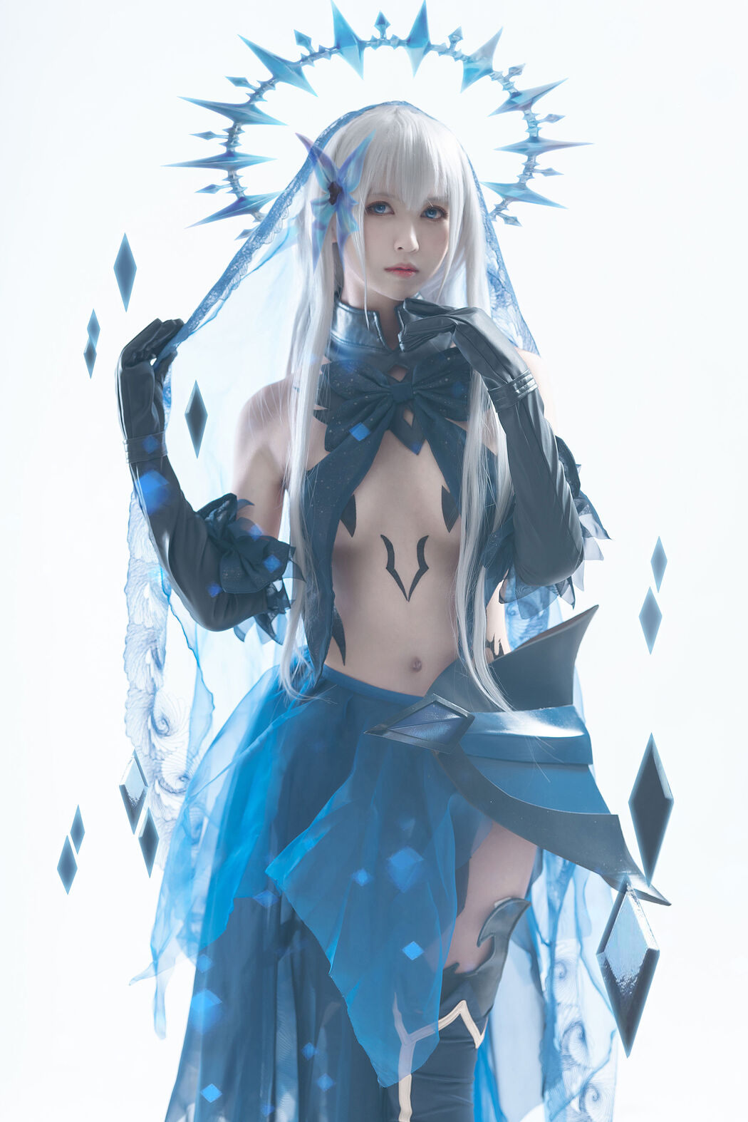 Coser Eel Fei Er "Crazy Three Series Origami"