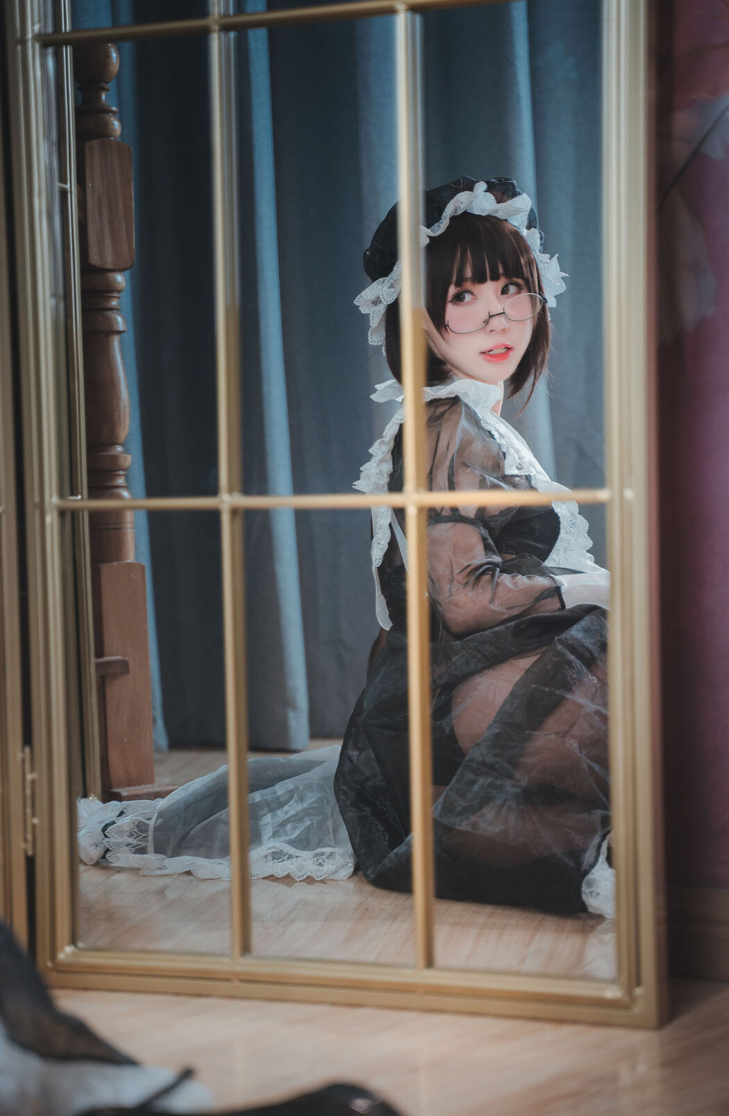 Cute girl Coser Nange "Transparent Maid"