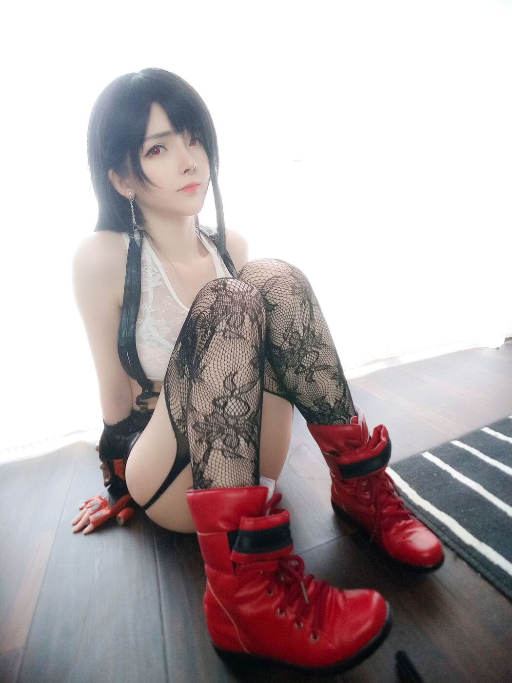 [网红Coser] Yi Xiaoyangze "Tifa Doujin"