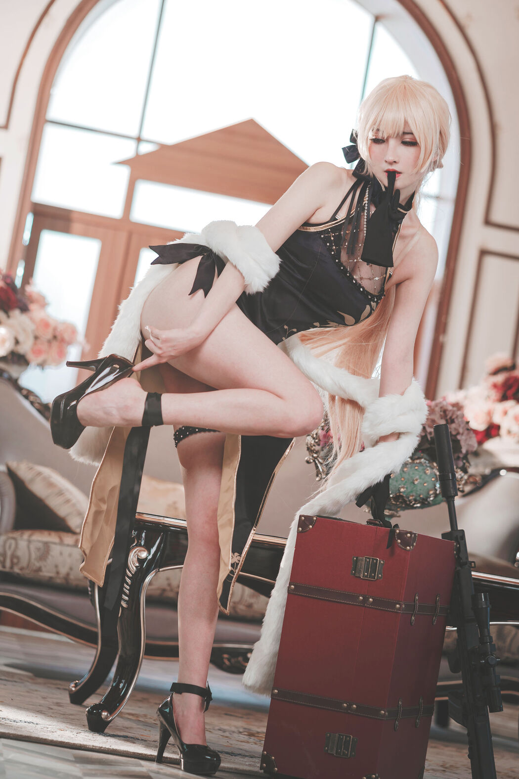 [Net Red Coser Beauty] Rioko Ryoko "Girls Frontline OTs-14"