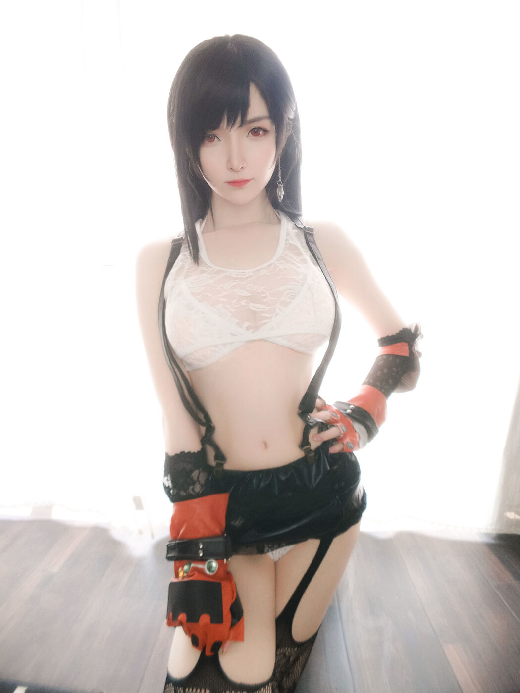 [网红Coser] Yi Xiaoyangze "Tifa Doujin"