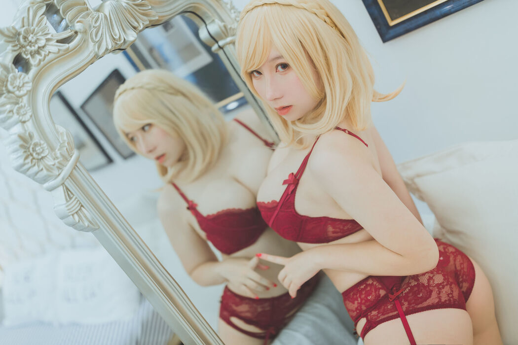 [网红Coser] Cong Cong Cong Luan "Weiou Lingerie"