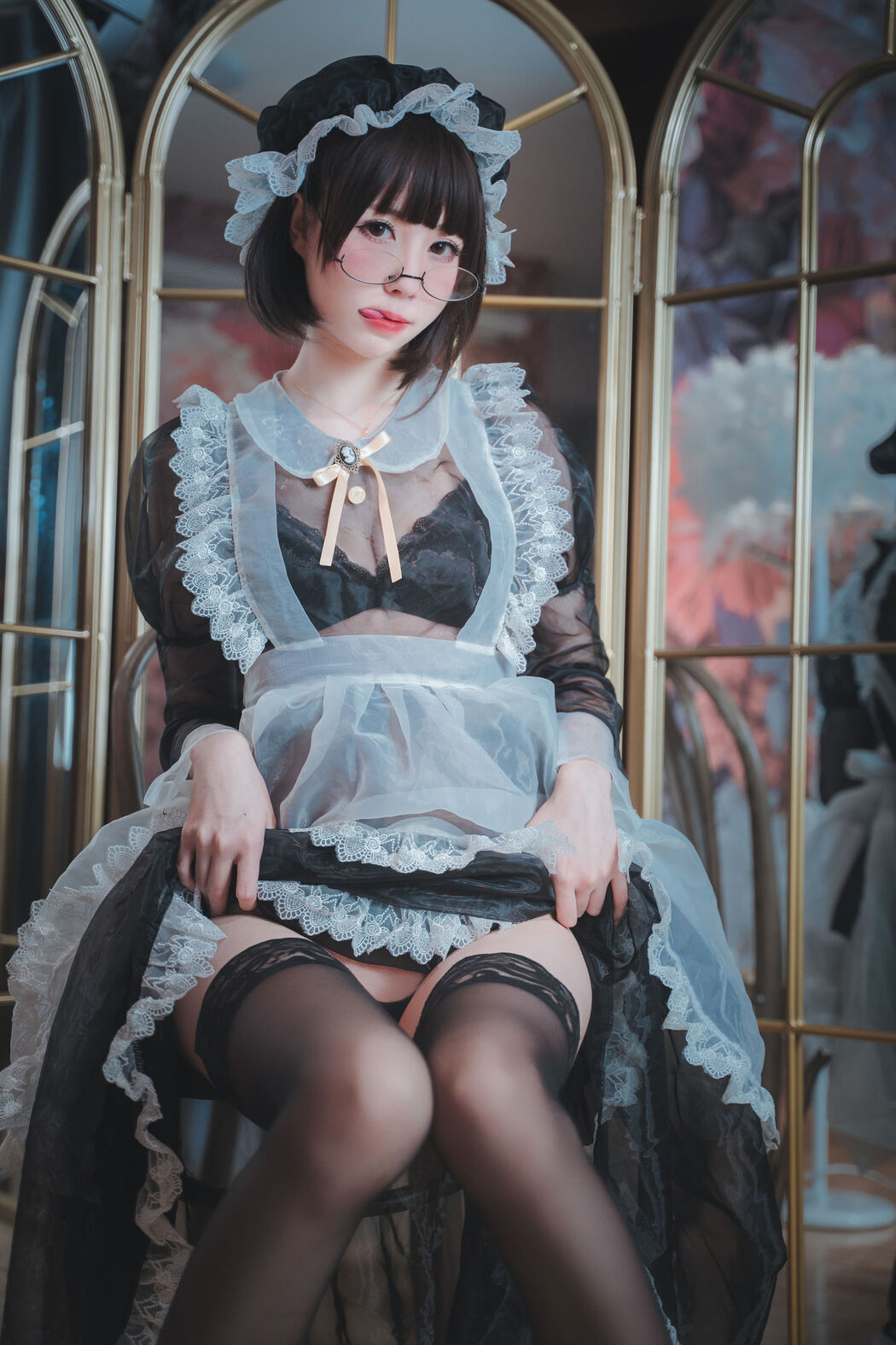 Cute girl Coser Nange "Transparent Maid"