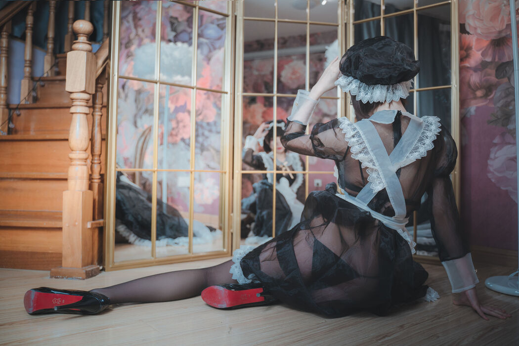 Cute girl Coser Nange "Transparent Maid"