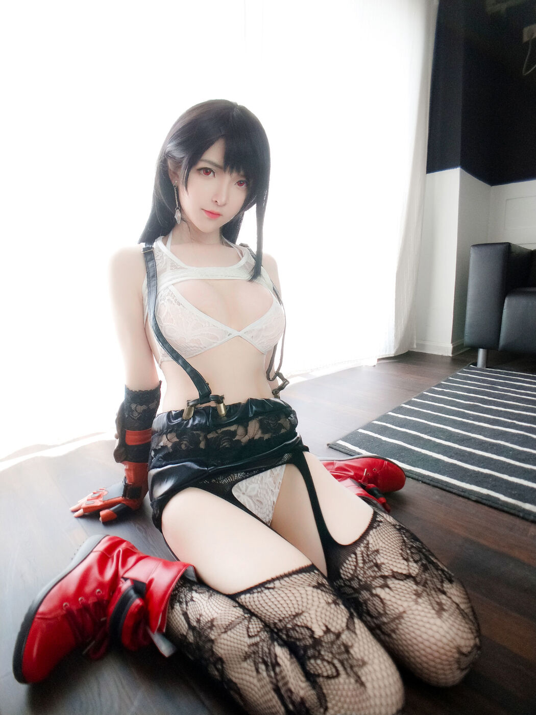 [网红Coser] Yi Xiaoyangze "Tifa Doujin"