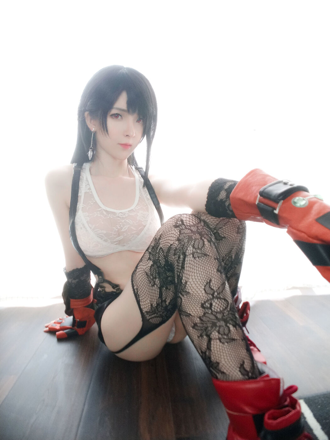 [网红Coser] Yi Xiaoyangze "Tifa Doujin"