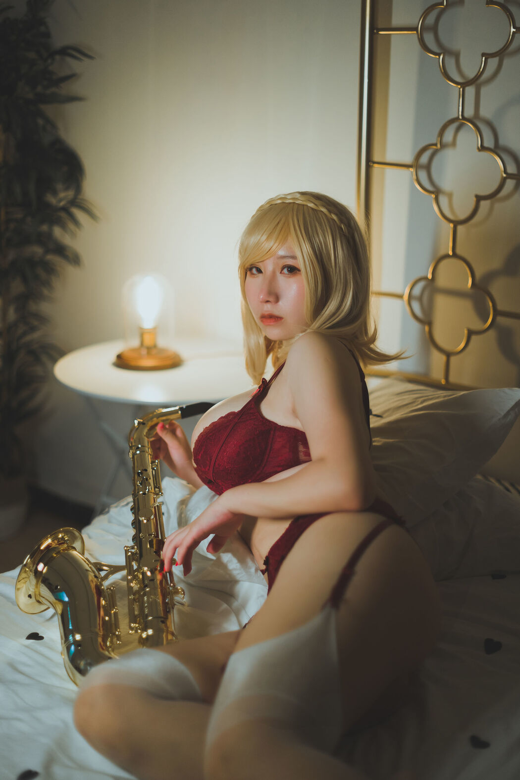 [网红Coser] Cong Cong Cong Luan "Weiou Lingerie"