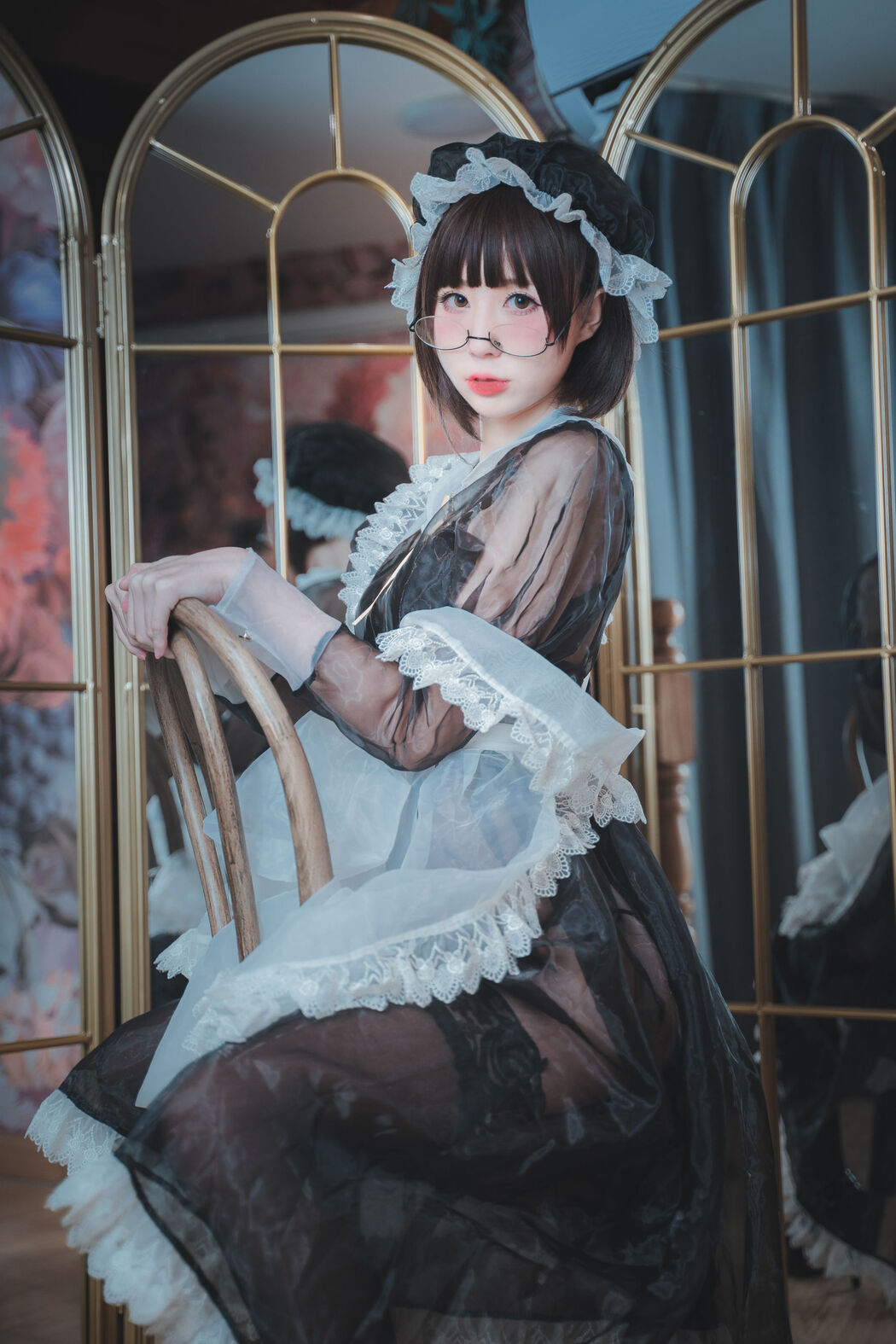 Cute girl Coser Nange "Transparent Maid"