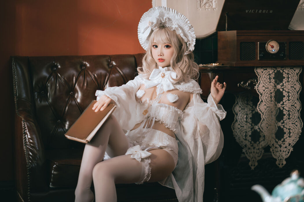 [Net Red COS] Cute and popular Coser Noodle Cake Fairy - French YasahimeLO