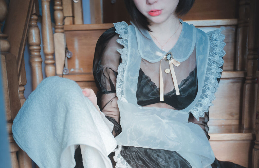 Cute girl Coser Nange "Transparent Maid"