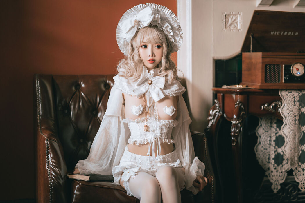 [Net Red COS] Cute and popular Coser Noodle Cake Fairy - French YasahimeLO