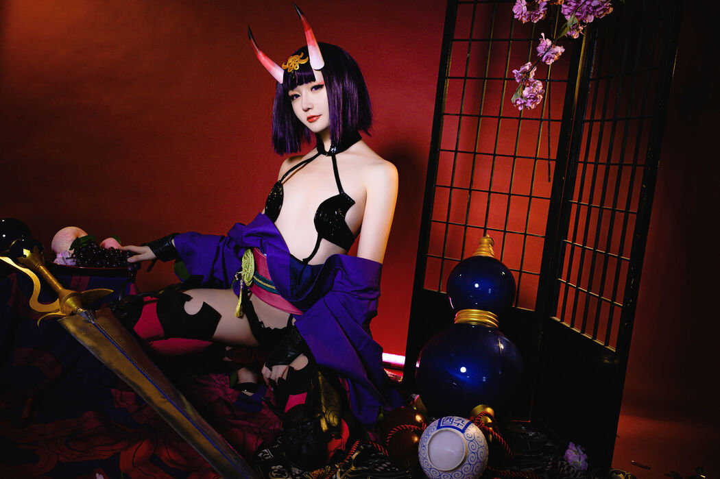 [COS Welfare] Miss Coser Xing Zhi Chi - Wine Swallow