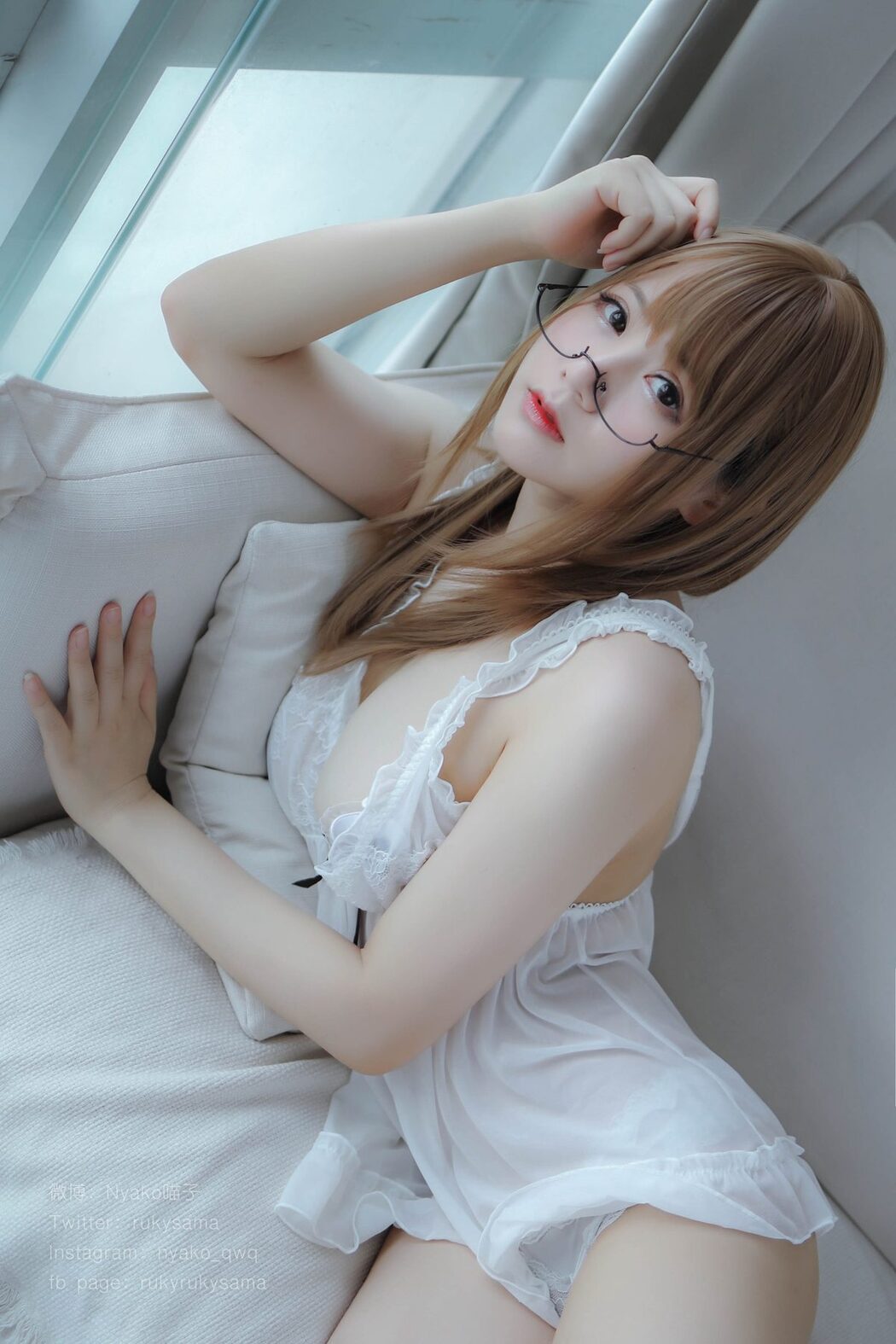 Coser@Nyako喵子 – 誰も知らないの大人時間3 Part2