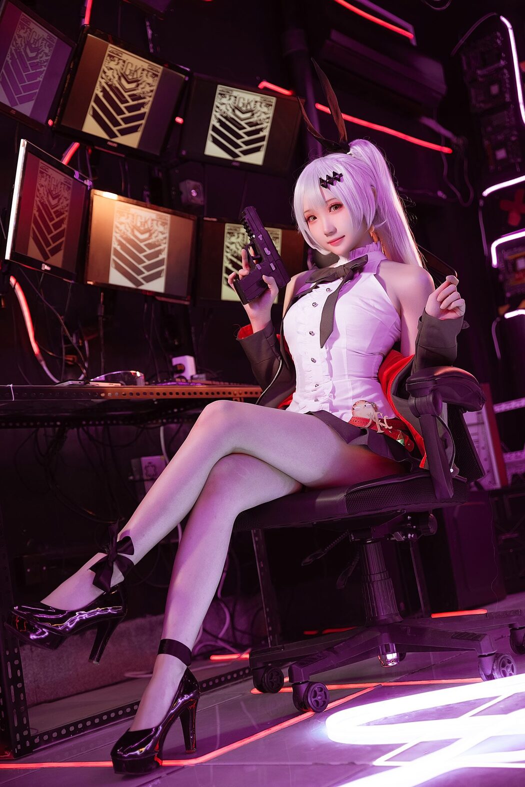 Coser@瓜希酱 – 少女前线 FN-57 Five-seveN