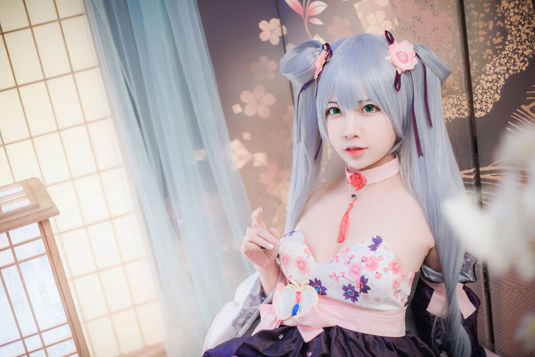 [Cosplay Photo] Popular Coser Nizo Nisa - Double Ponytail