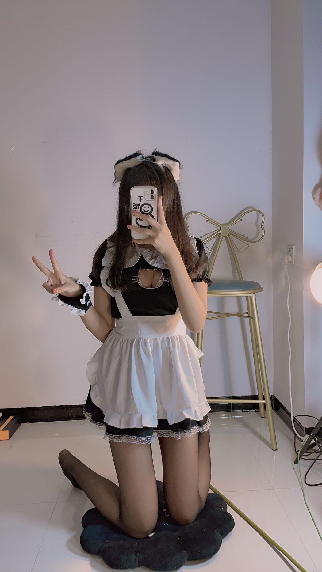 Coser@小宁hate 宁酱 – 黑丝女仆