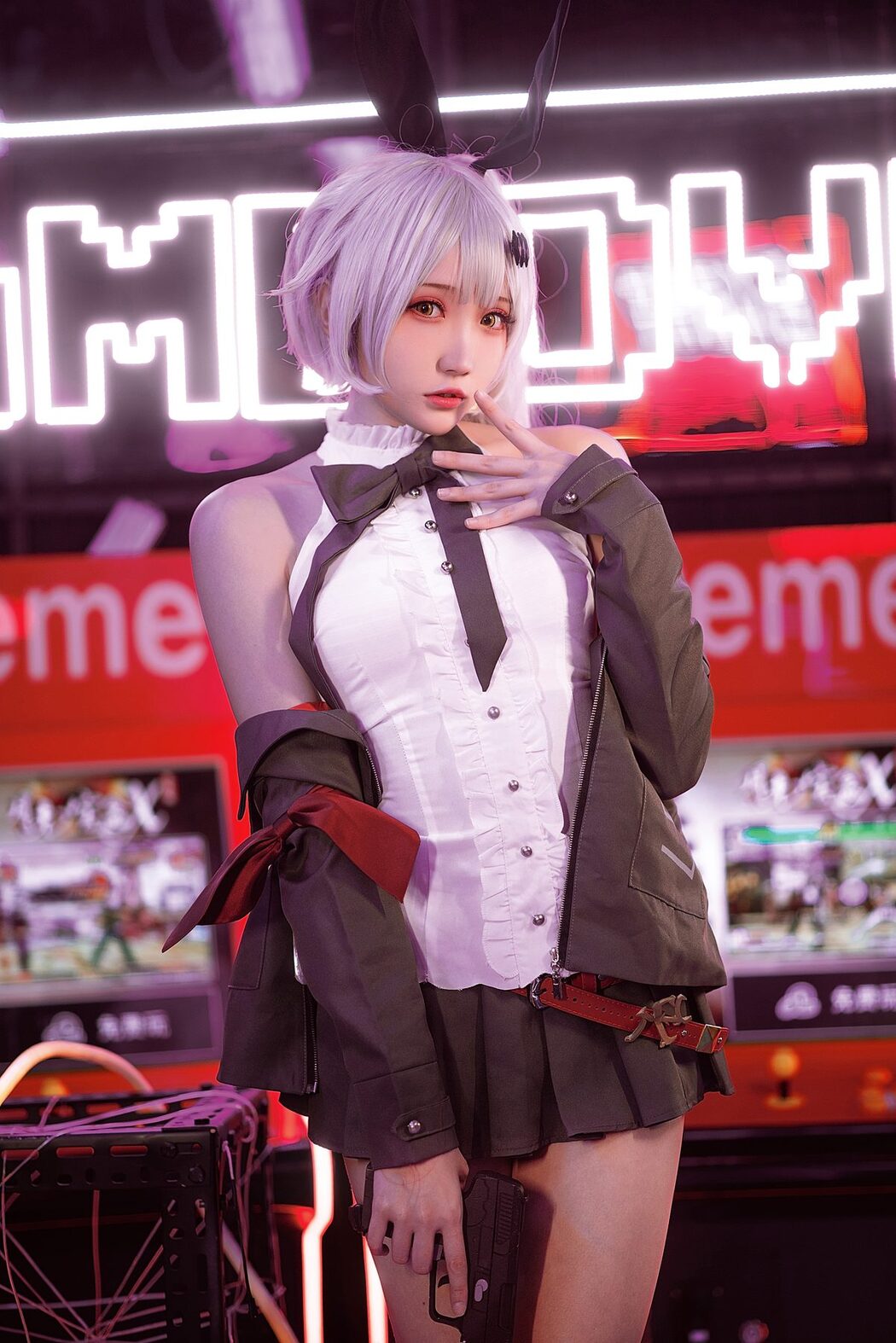 Coser@瓜希酱 – 少女前线 FN-57 Five-seveN