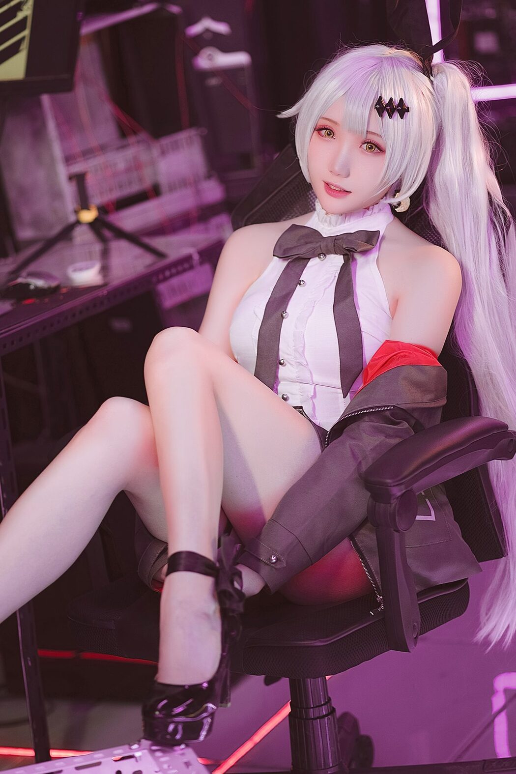 Coser@瓜希酱 – 少女前线 FN-57 Five-seveN Cover Photo