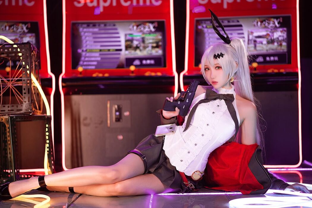 Coser@瓜希酱 – 少女前线 FN-57 Five-seveN