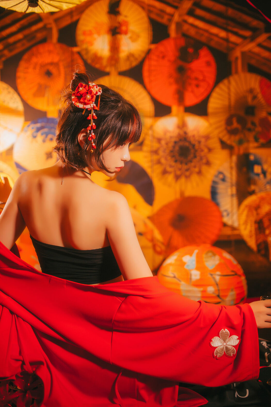 Coser Crazy Cat ss "Red Feather" Cover Photo