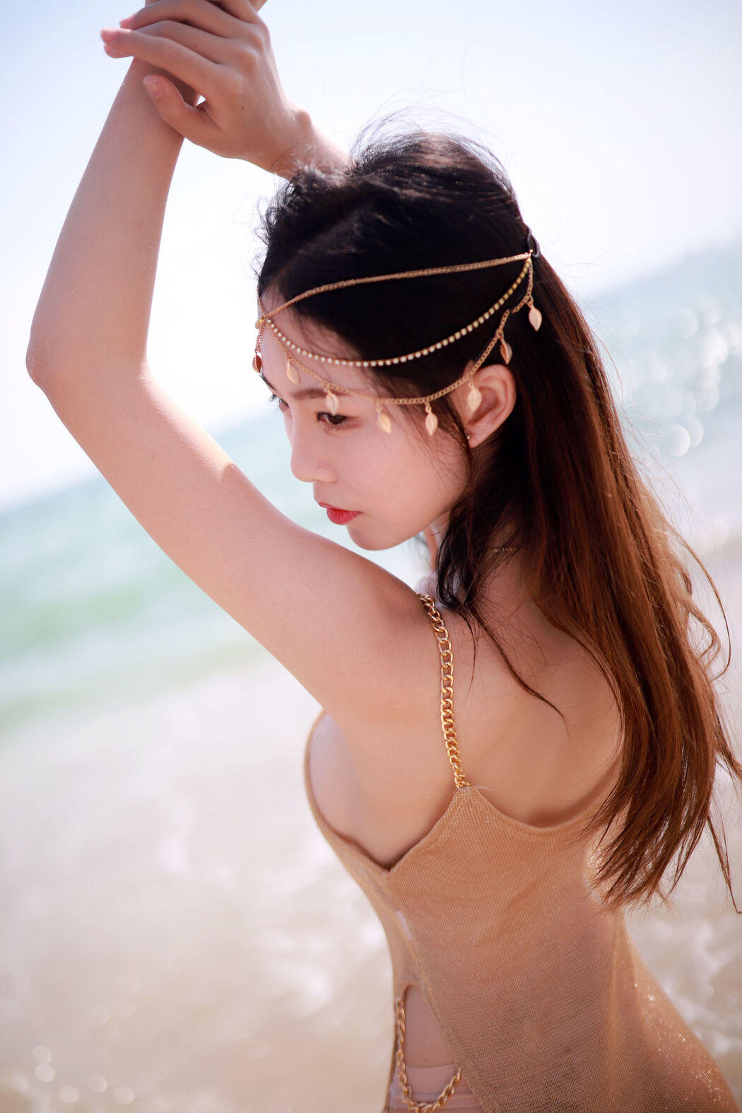 Coser Shaking Mother-Lee Shi "Bohemia"