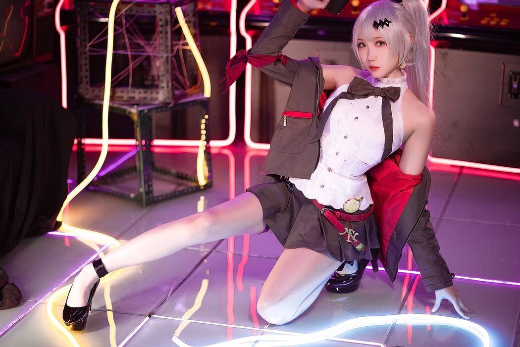 Coser@瓜希酱 – 少女前线 FN-57 Five-seveN