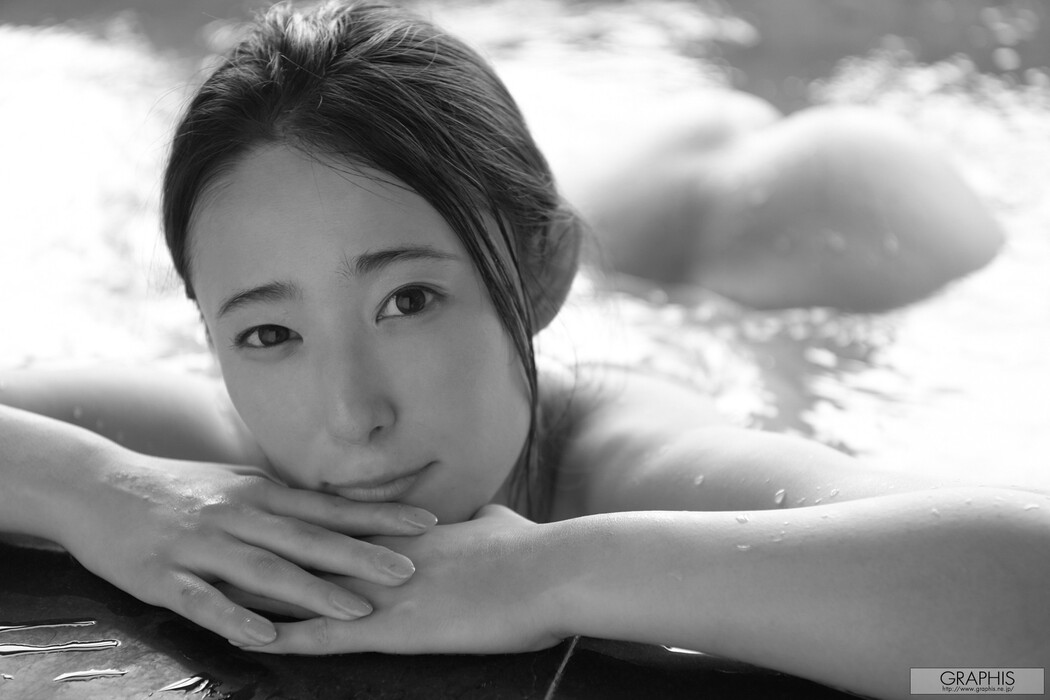 Suzu Matsuoka 松岡すず, [Graphis] Calender 每日一枚 2022.10