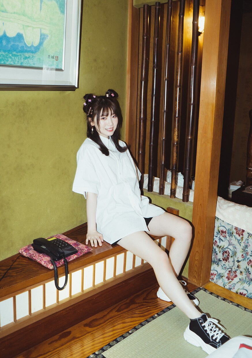 Mio Ishikawa 石川澪, 写真集 #Escape Set.04 Cover Photo