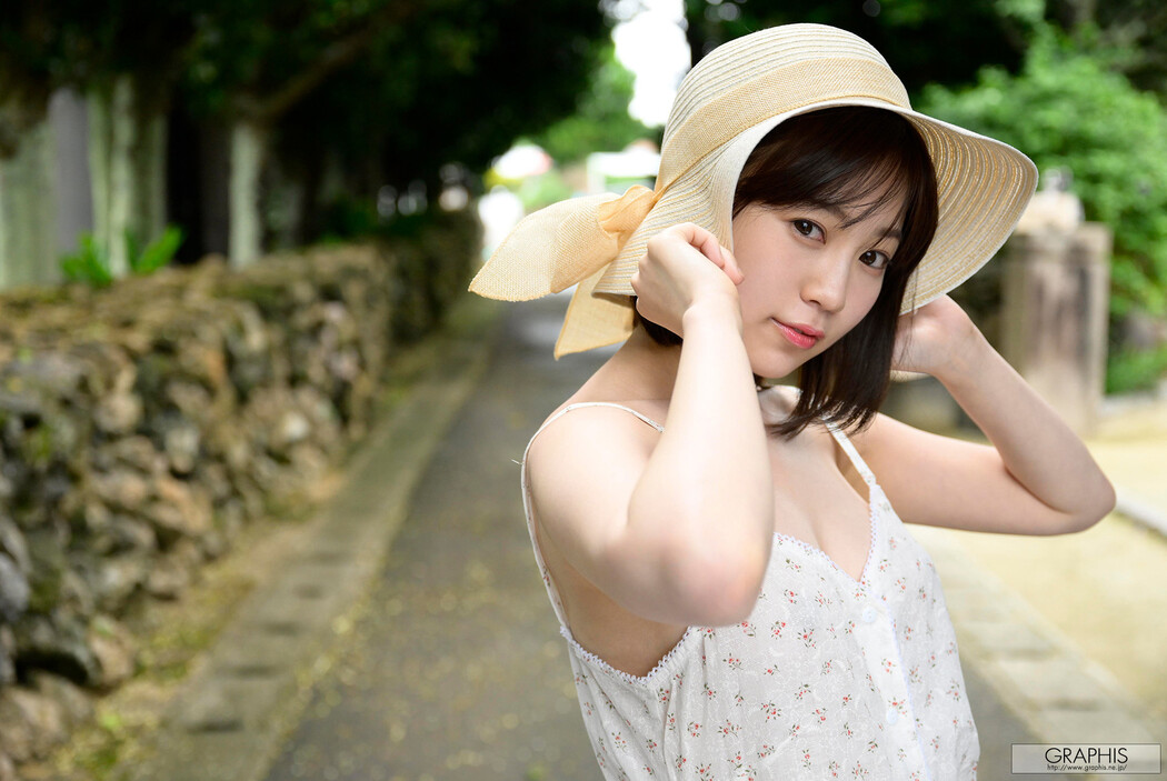 Kanan Amamiya 天宮花南, [Graphis] Gals 「Heartfelt Kiss!」 Vol.07 Cover Photo
