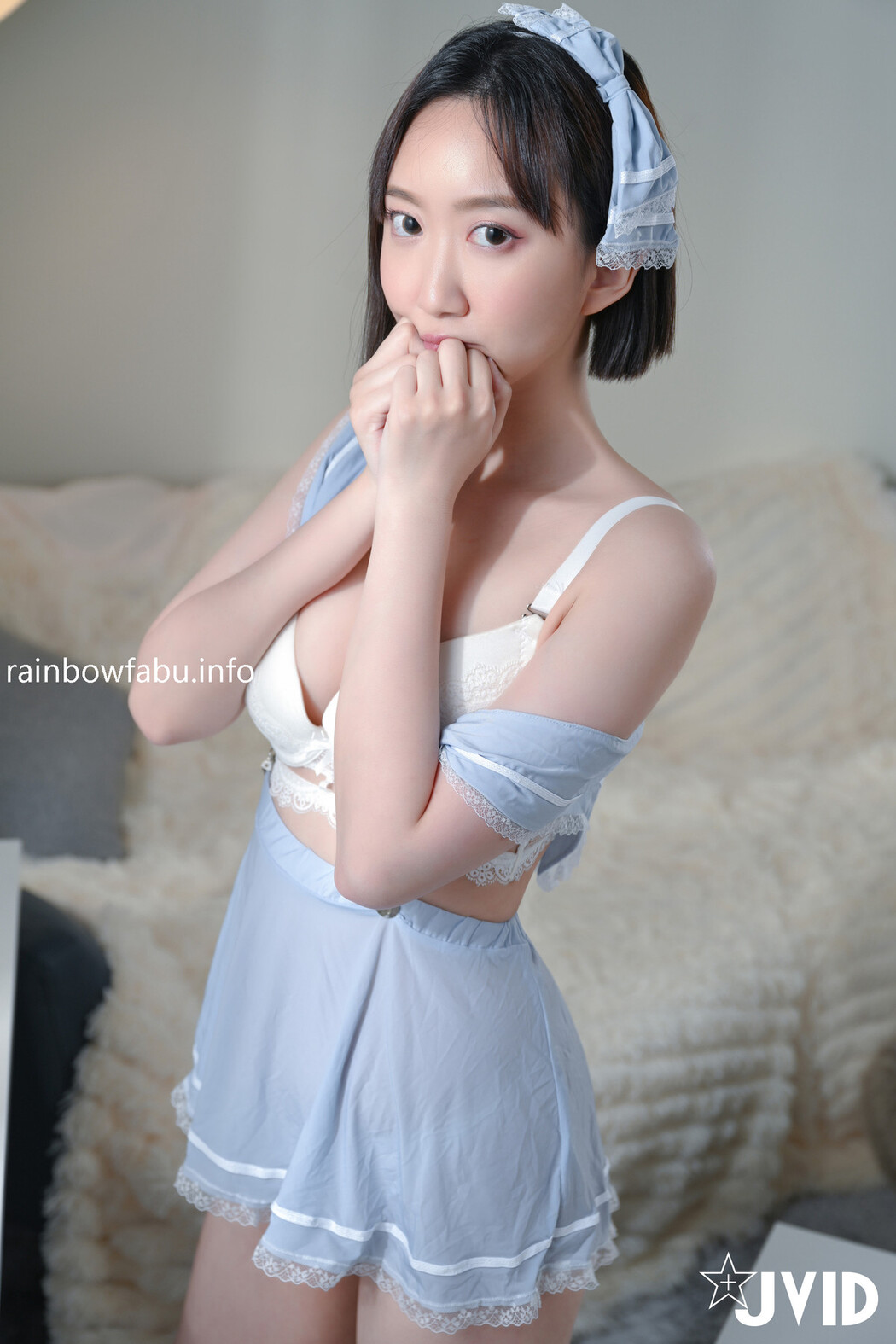JVID精品 Zoe-来我家自习的邻居小妹妹