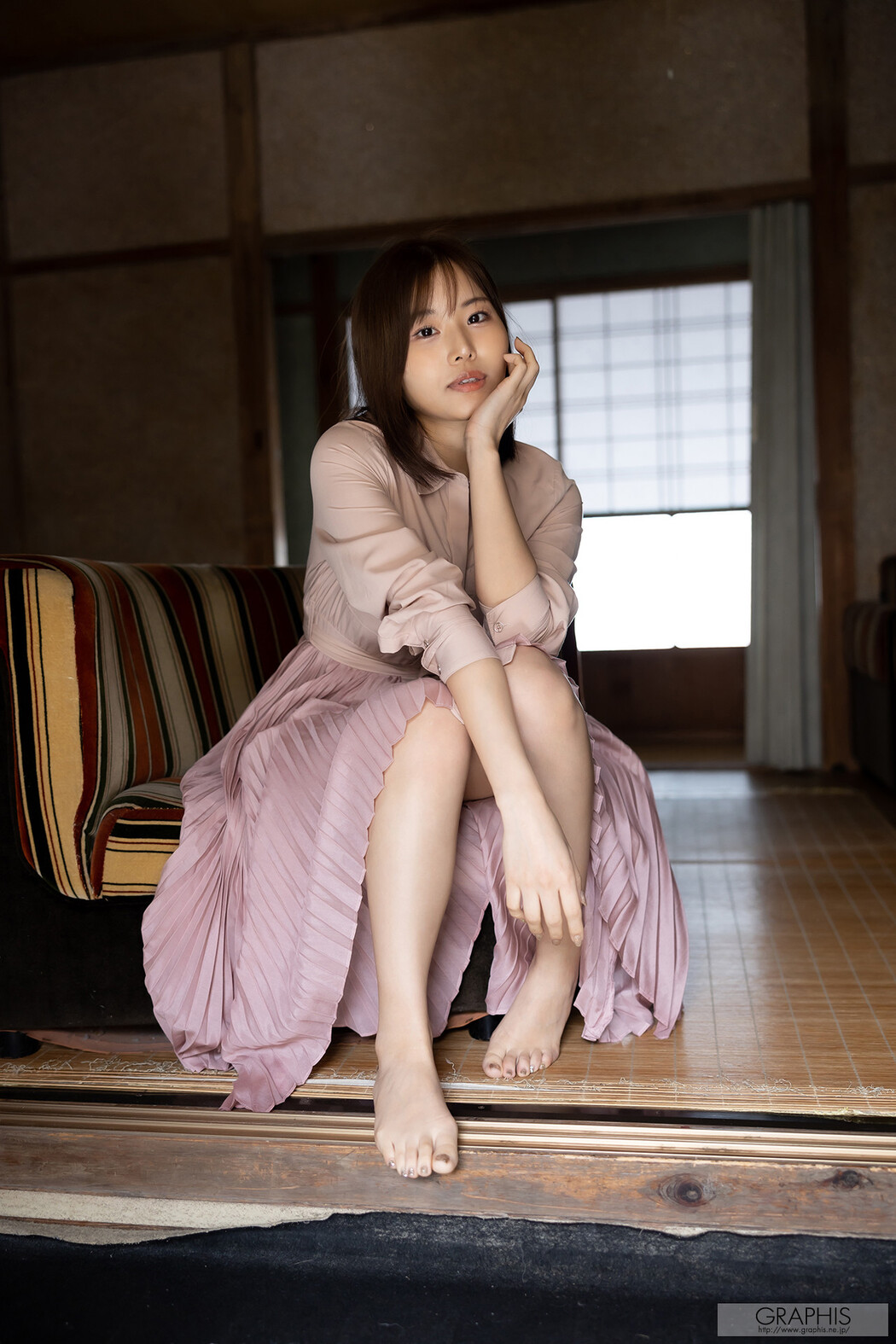 Ai Hongo 本郷愛, [Graphis] Gals 「Emotional」 Vol.1