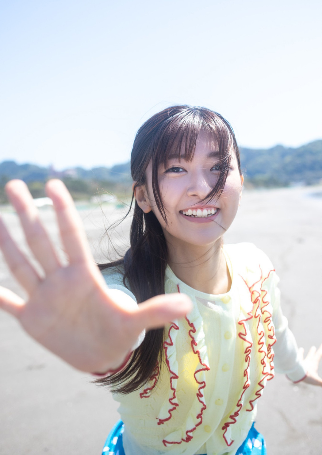 Nozomi Suzuhara 鈴原希実, Young Jump 2023 No.25 (ヤングジャンプ 2023年25号)