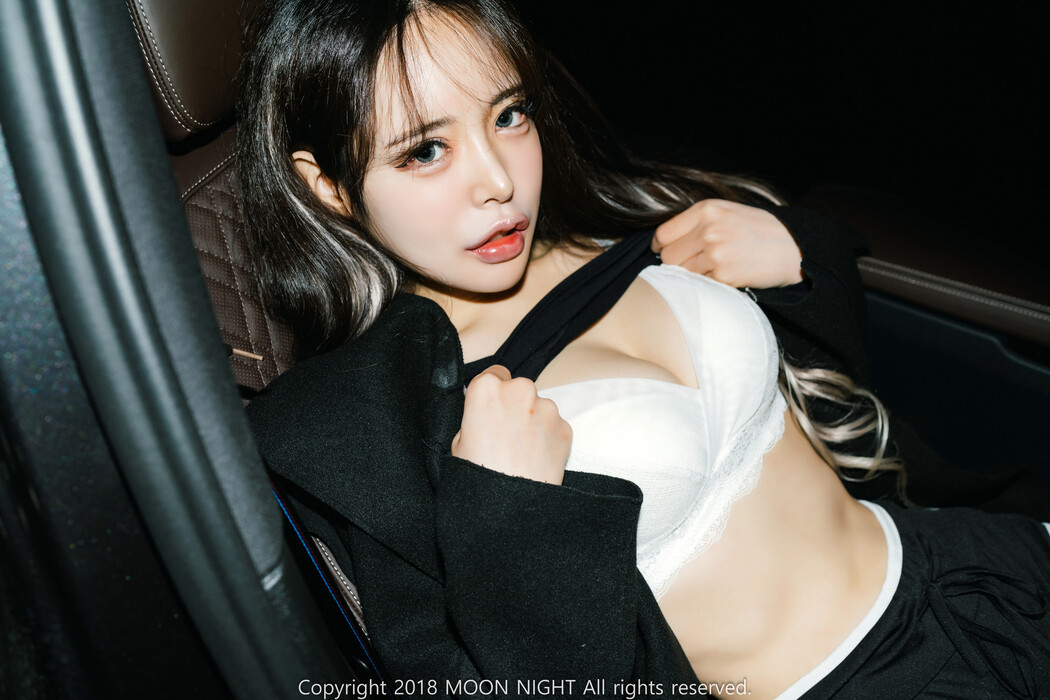 Barney [Moon Night Snap] Started in The Parking Lot (Ver.S+) Set.01