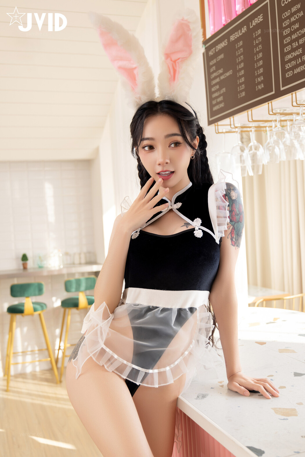 JVID精品 女神《飄飄》極上ご奉仕!! 完全主觀視角!!可愛すぎるメイドがまさかの全裸で超興奮!!