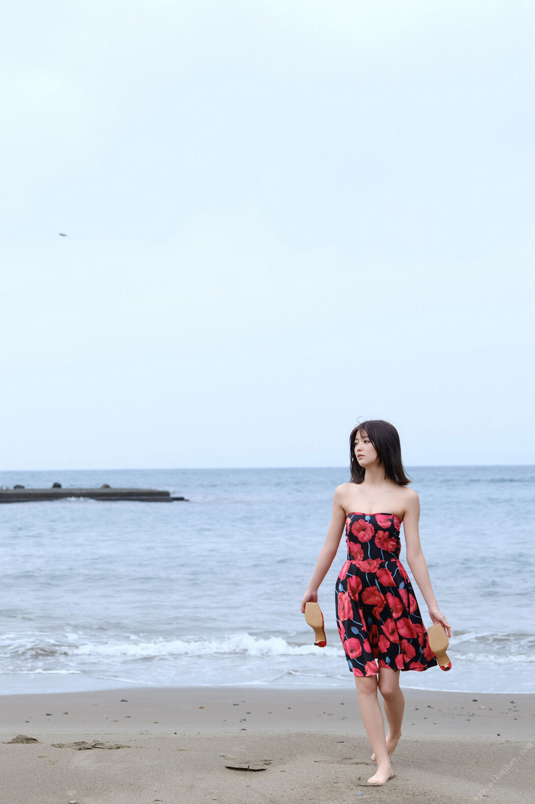 Mio Kudo 工藤美桜, ＦＲＩＤＡＹデジタル写真集 『秘密の旅』 Set.02 Cover Photo