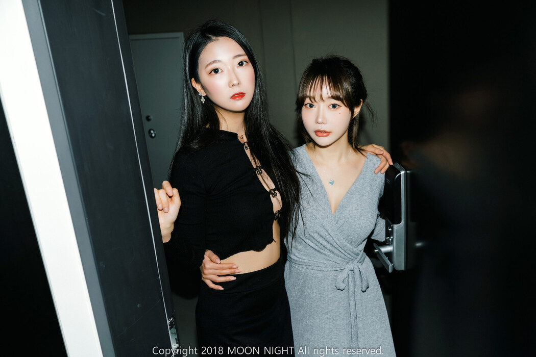 Mona 모나, Jucy 쥬시, [Moon Night Snap] Loveholic Vol.2 Cover Photo