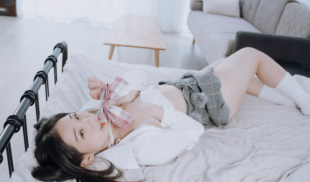 JVID精品 婕咪 雙馬尾女孩想在學長的胯下依偎,四点全露 No.01