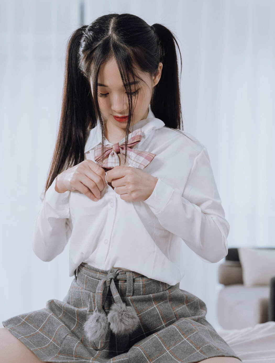 JVID精品 婕咪 雙馬尾女孩想在學長的胯下依偎,四点全露 No.01