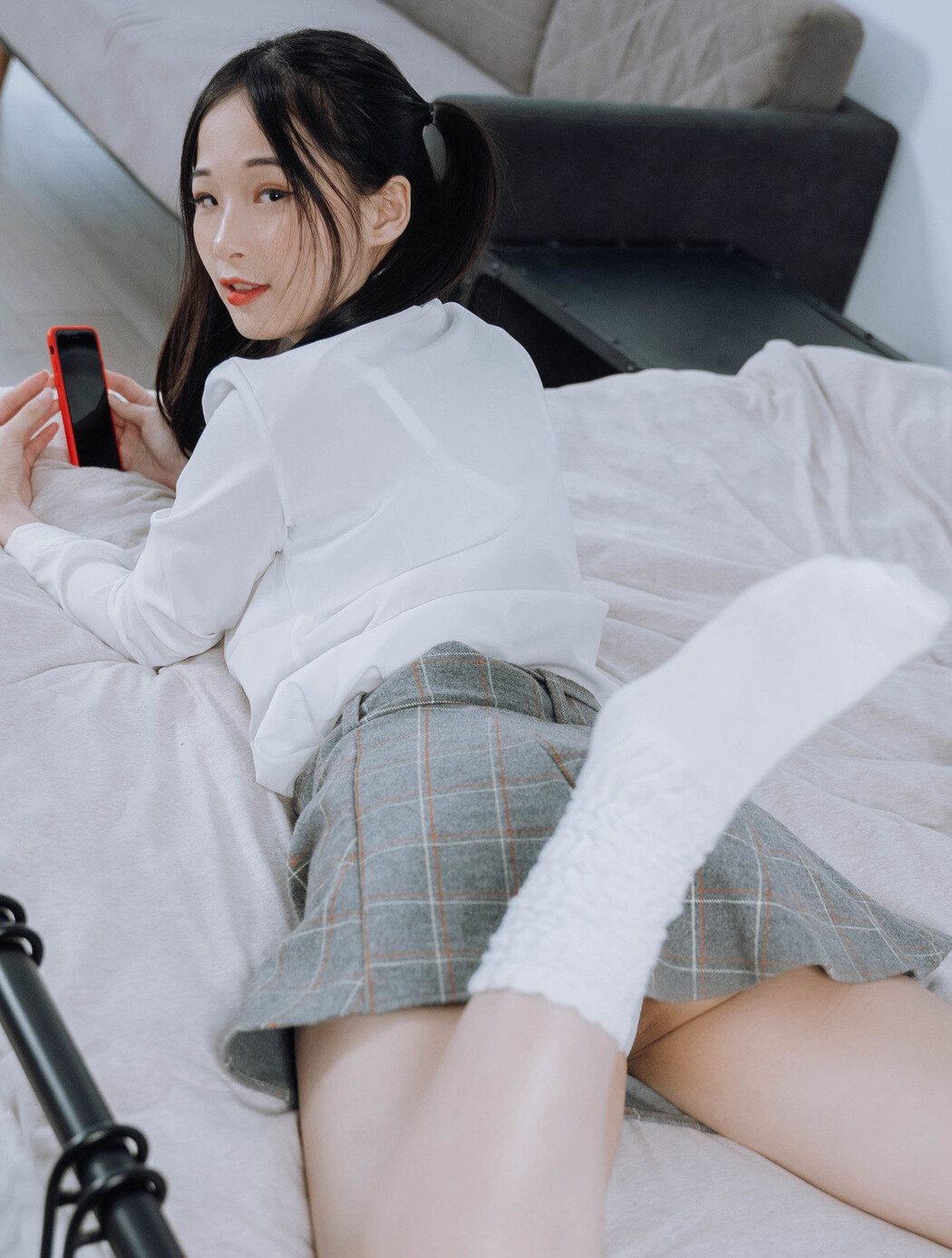 JVID精品 婕咪 雙馬尾女孩想在學長的胯下依偎,四点全露 No.01